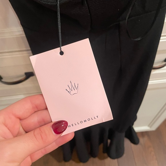 ⭐️🌟HOST PICK🌟⭐️ NIGHT SHINE MIDI DRESS BLACK hello molly size small - Picture 7 of 7